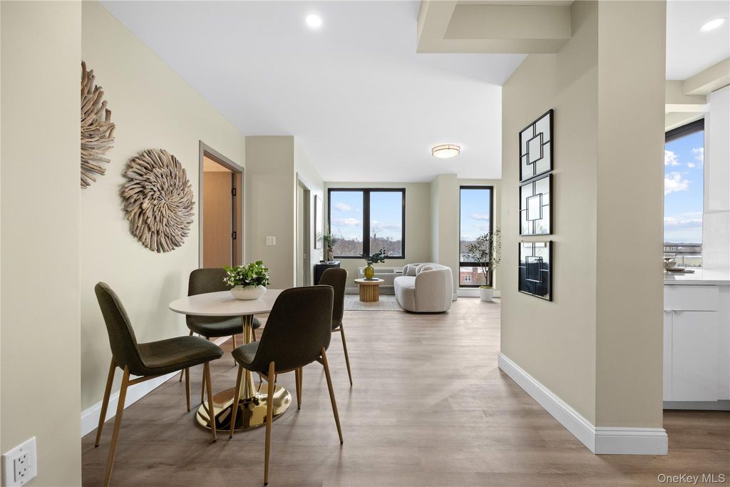 Photo of 163-07 72nd Avenue #5A, Fresh Meadows, NY 11365 (MLS # 915408)