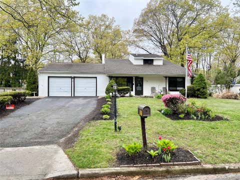Homes For Sale - 151 Sequoia Drive<br/> Coram, NY 11727