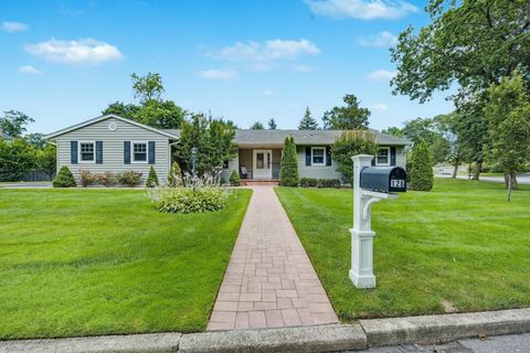 126 Gail Court East Northport NY 11731