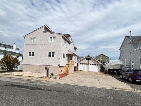 Homes For Sale - 2591 Island Channel Road<br/> Nassau County, Seaford, NY 11783