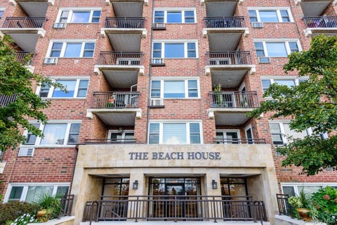 Homes For Sale - 740 E Broadway #3L<br/> Long Beach, NY 11561