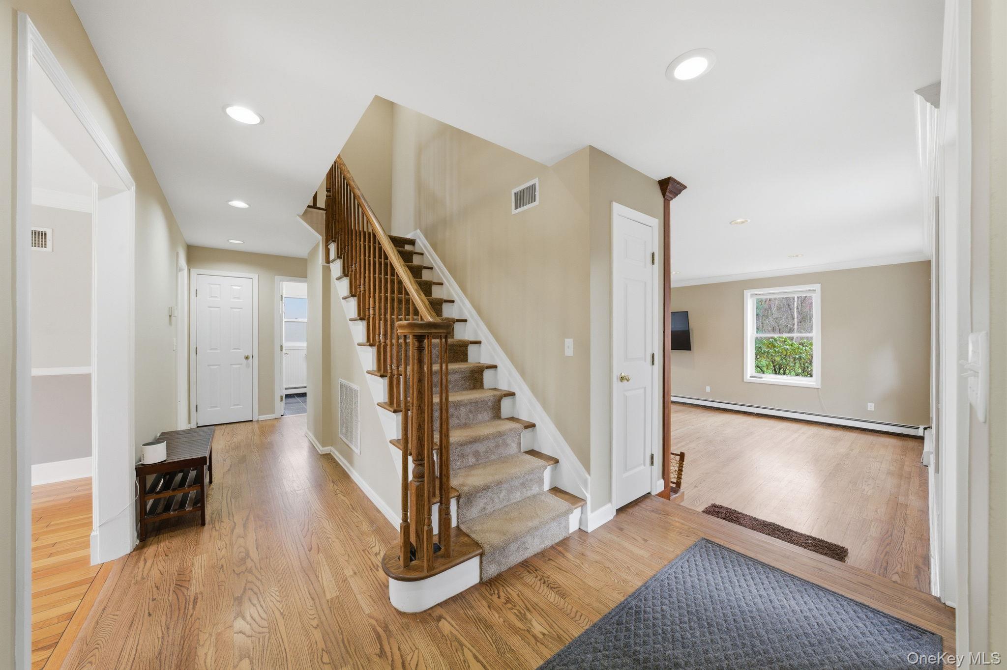 83 Onderdonk Road