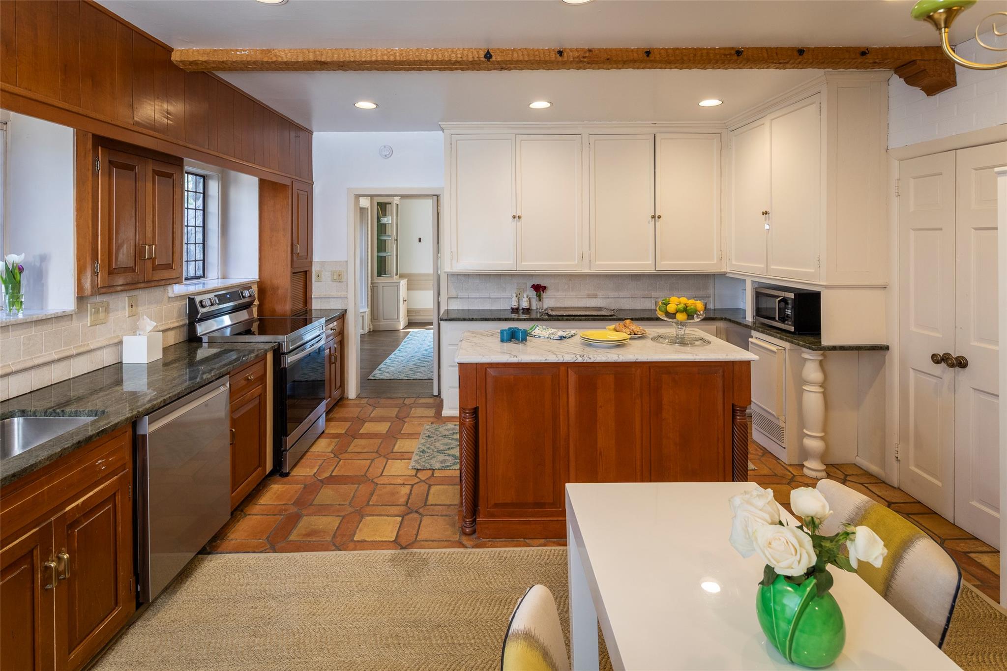 9 Rittenhouse Road, Bronxville, New York image 16
