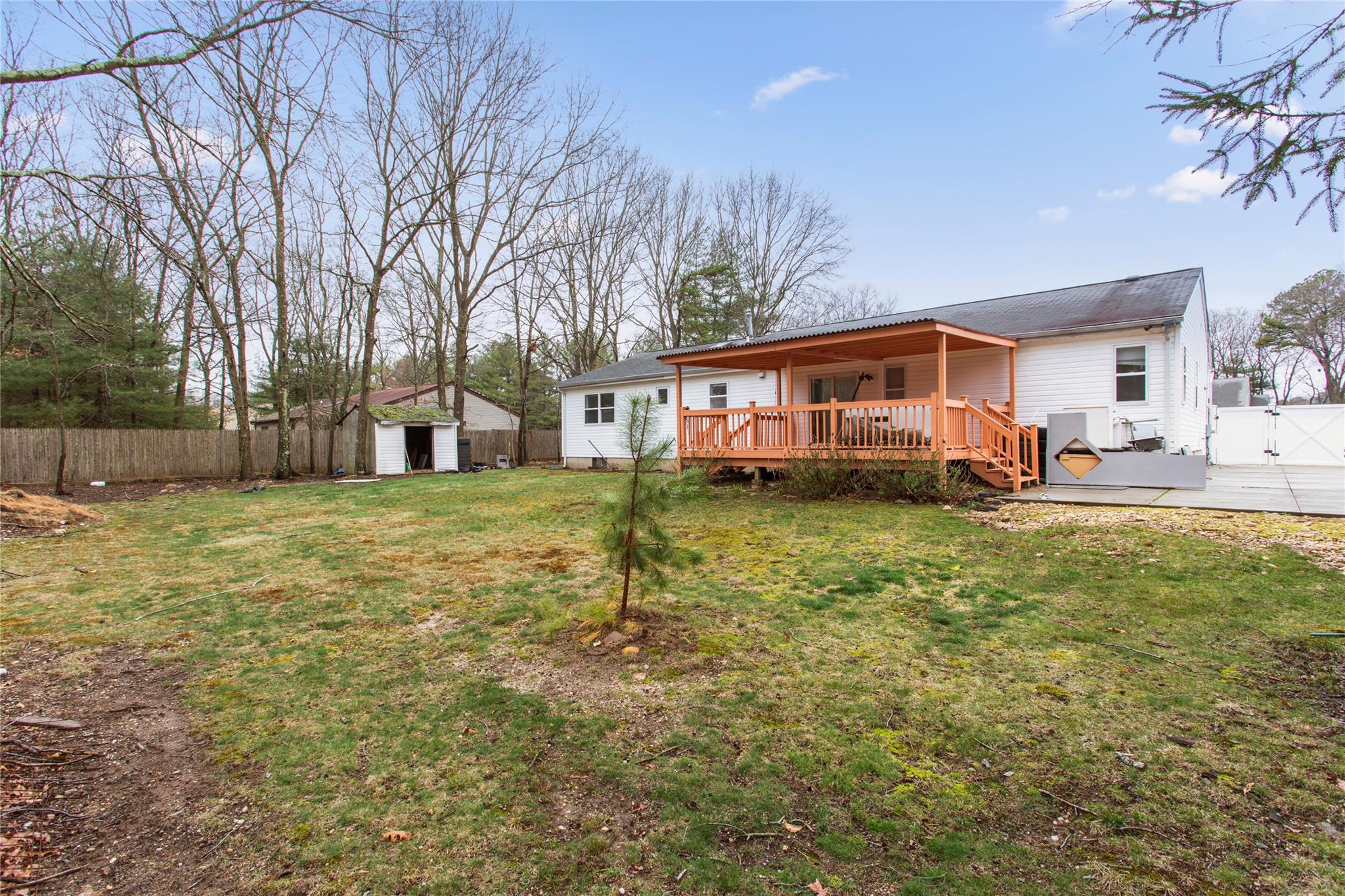 17 Pine Cone Lane, Islandia, New York image 23