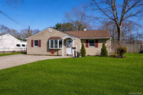 Homes For Sale - 869 Udall Road<br/> West Islip, NY 11795
