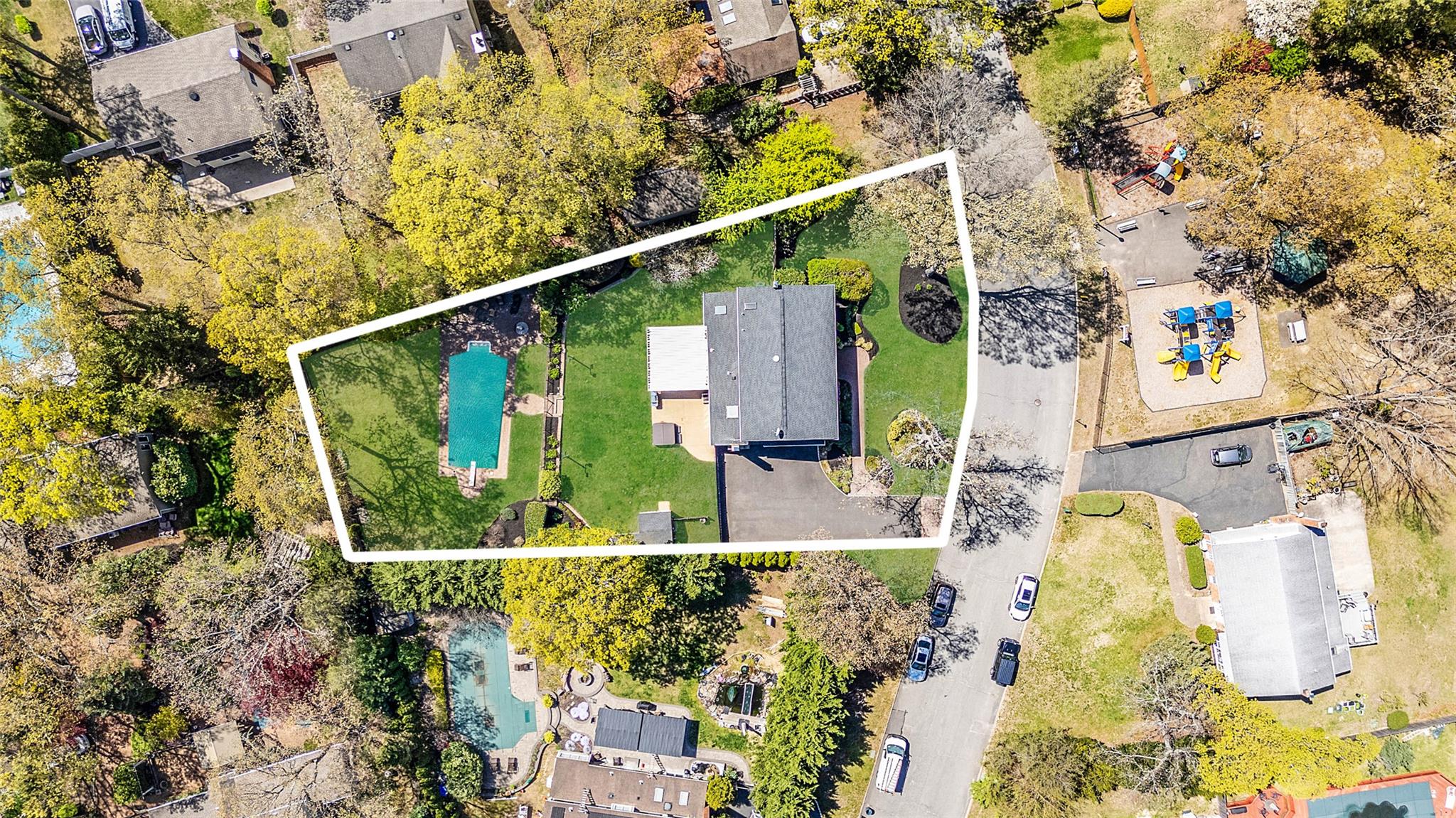 4 Victor Place, Lake Grove, New York image 43