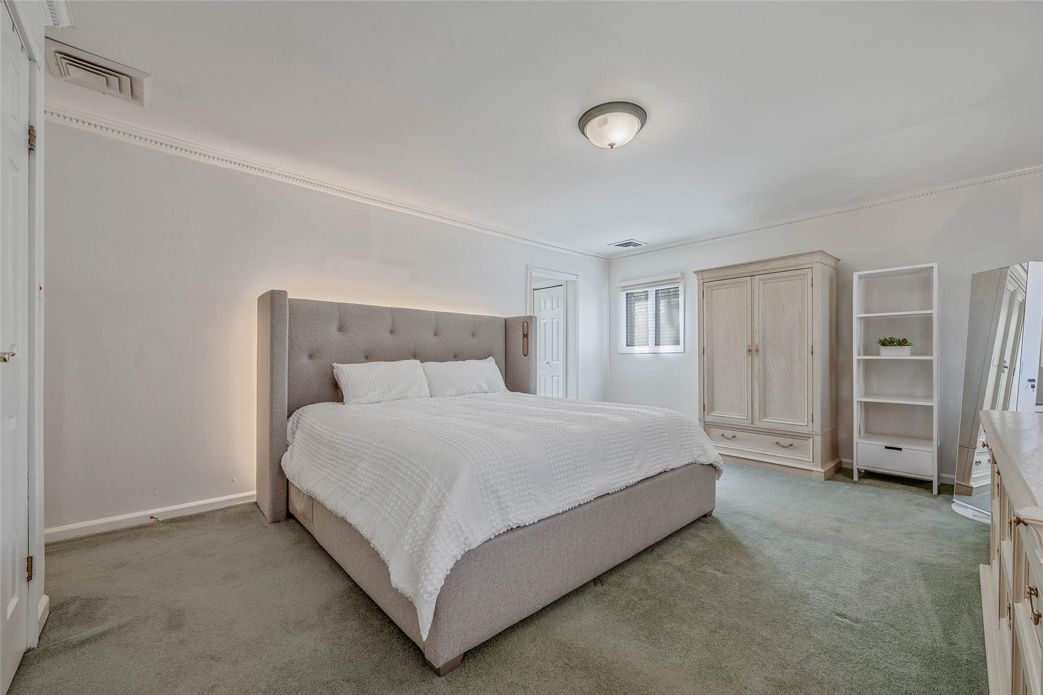 4 Victor Place, Lake Grove, New York image 21