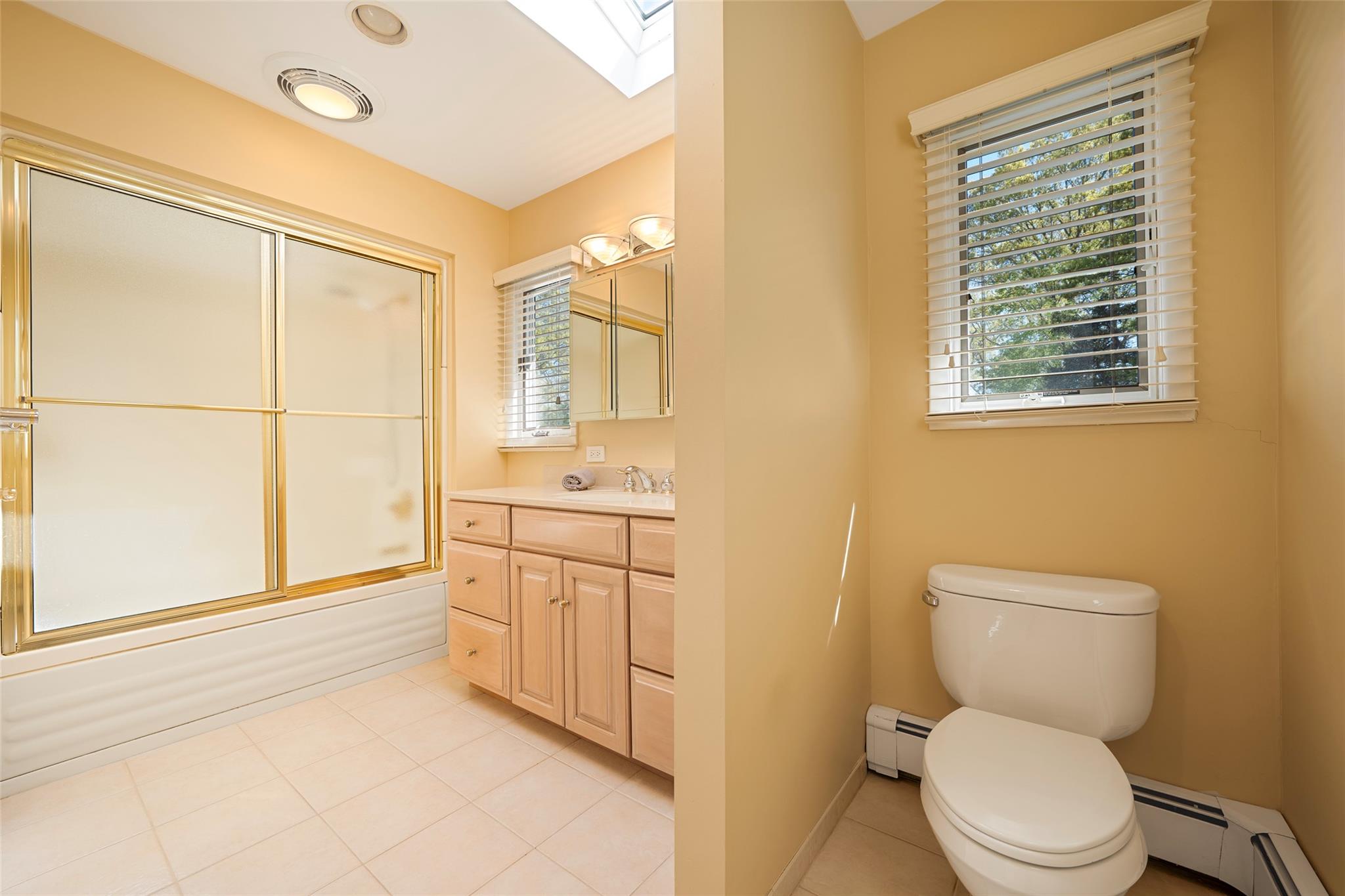 4 Victor Place, Lake Grove, New York image 23