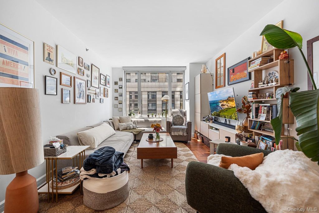 Photo of 220 Riverside Boulevard #3G, New York (Manhattan), NY 10069 (MLS # 986727)