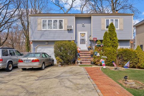 44 E 12th Street, Huntington, NY 11746 - MLS#: 832942