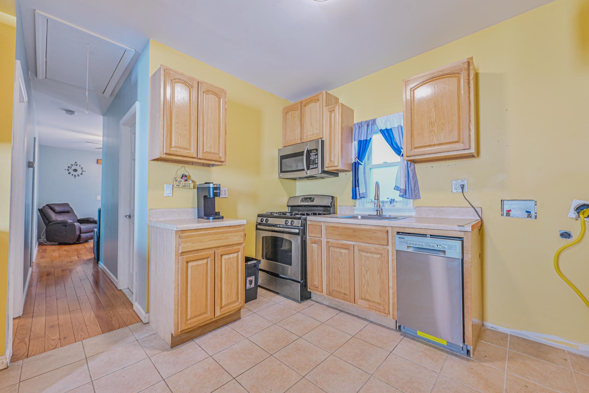 455 Beach 46th Street, New York, New York image 6