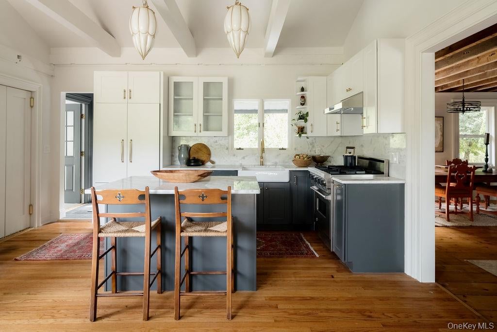 316-320 Clinton Hollow Road