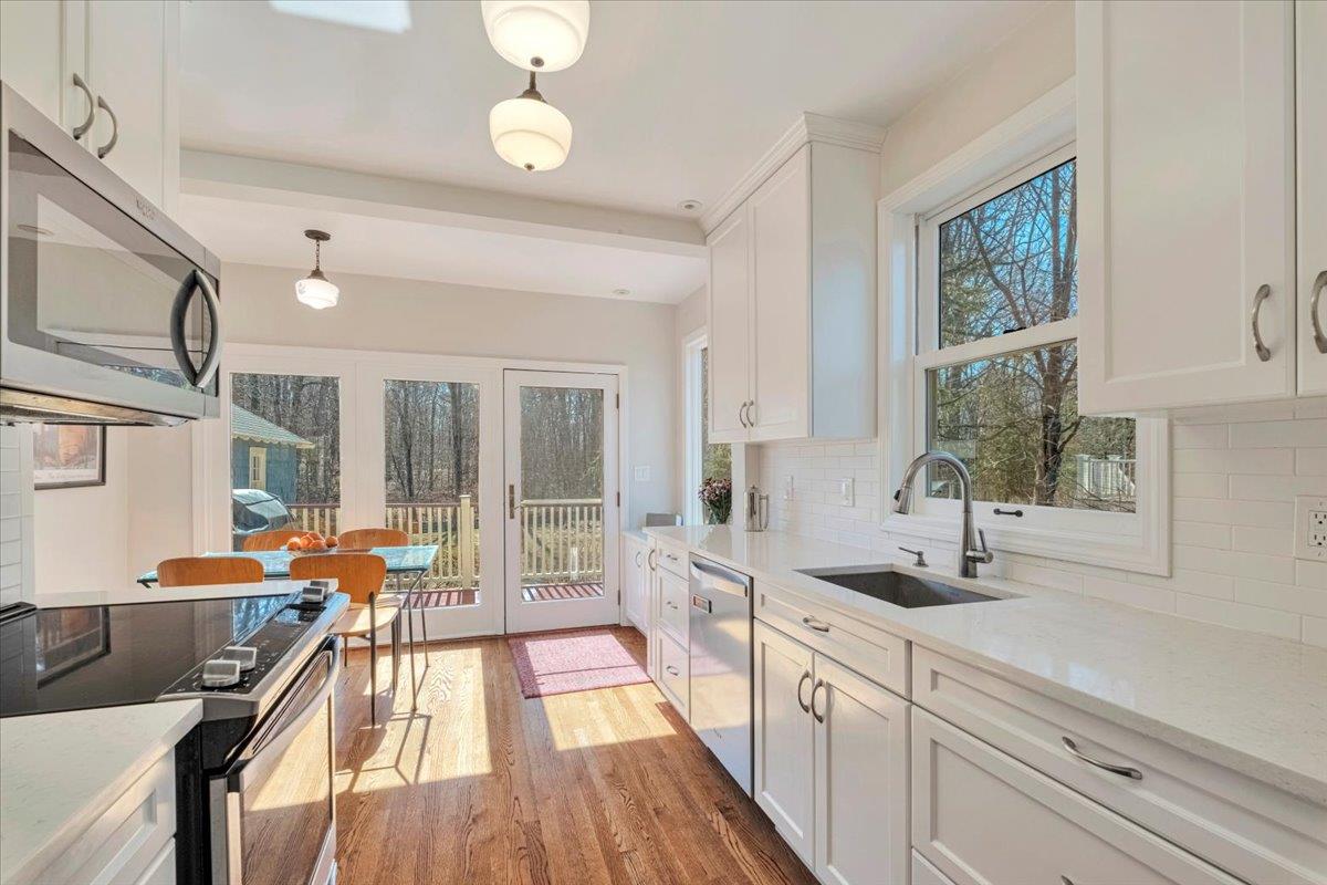 2 Collyer Place, White Plains, New York image 11