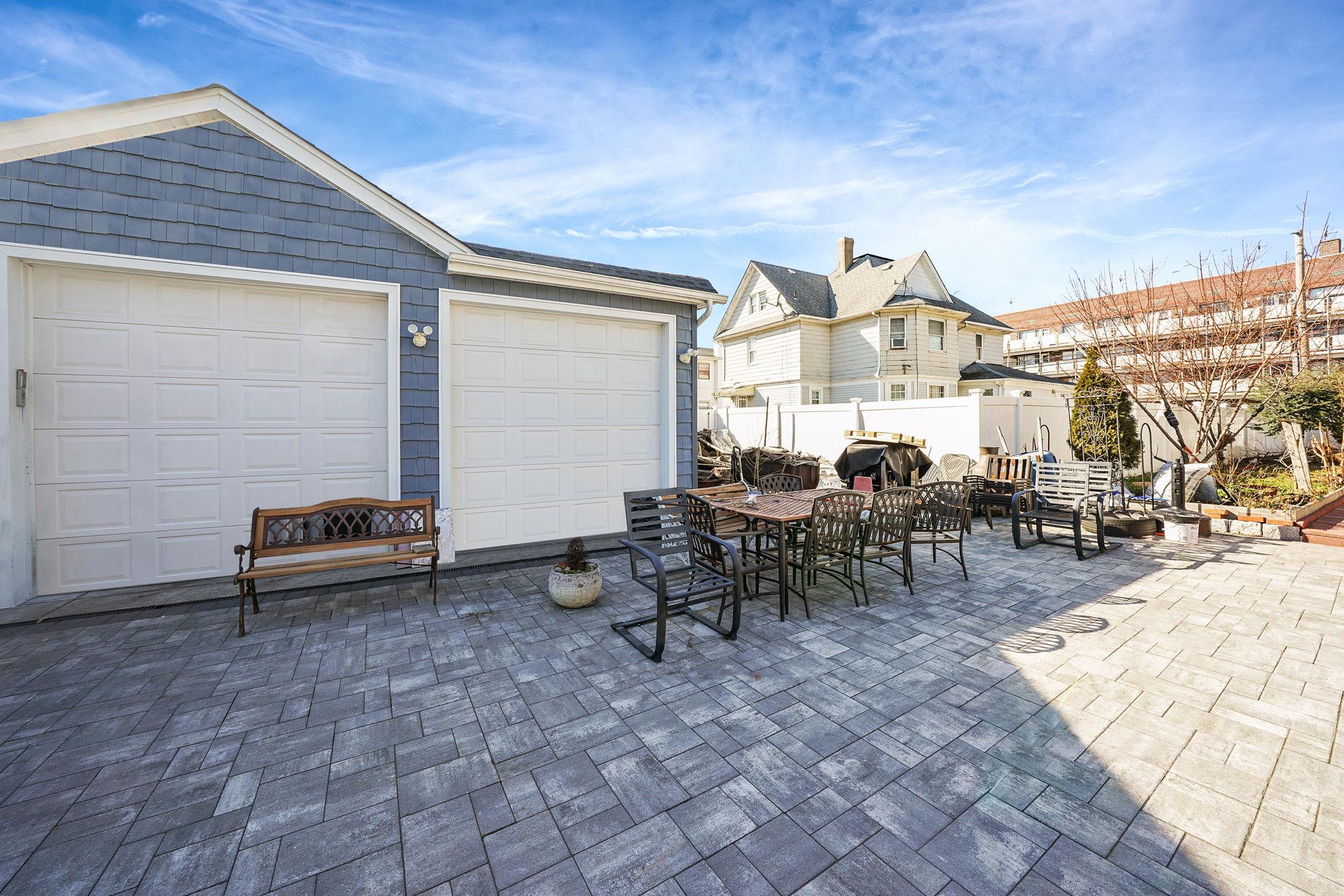 25 N Long Beach Avenue, Freeport, New York image 35