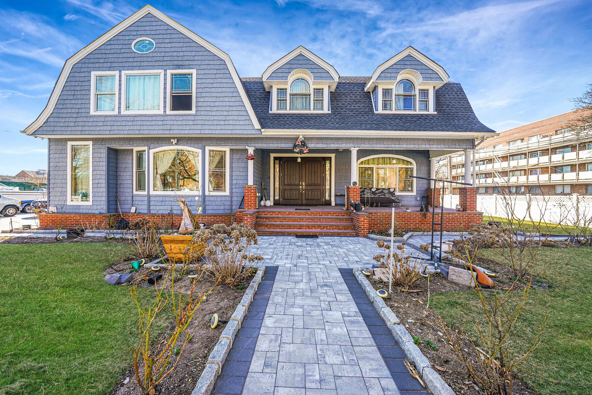 25 N Long Beach Avenue, Freeport, New York image 1