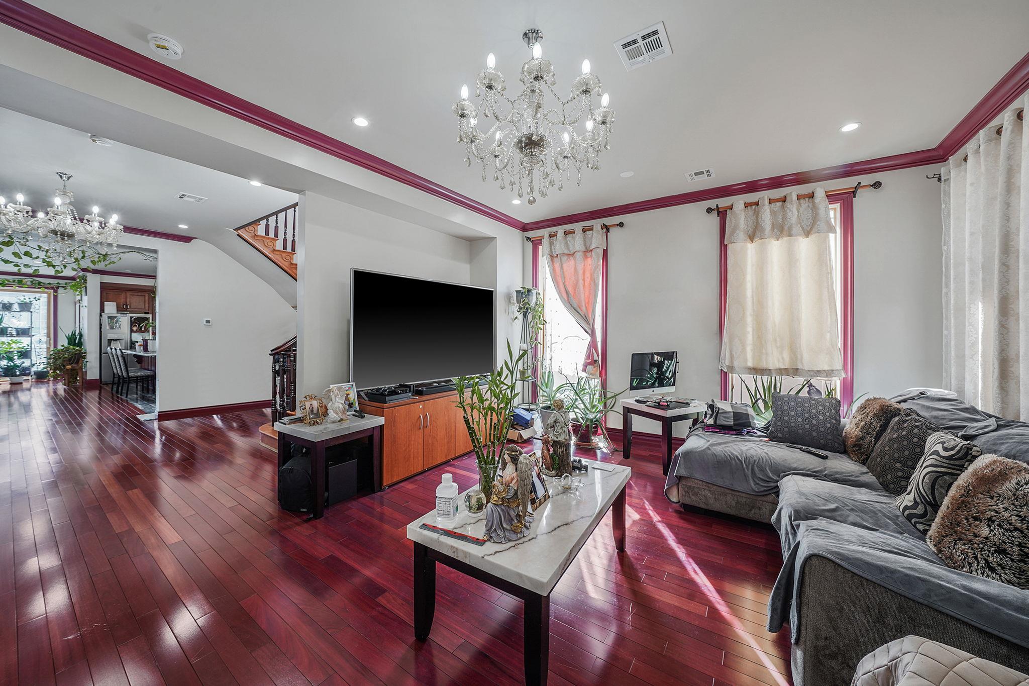 25 N Long Beach Avenue, Freeport, New York image 6