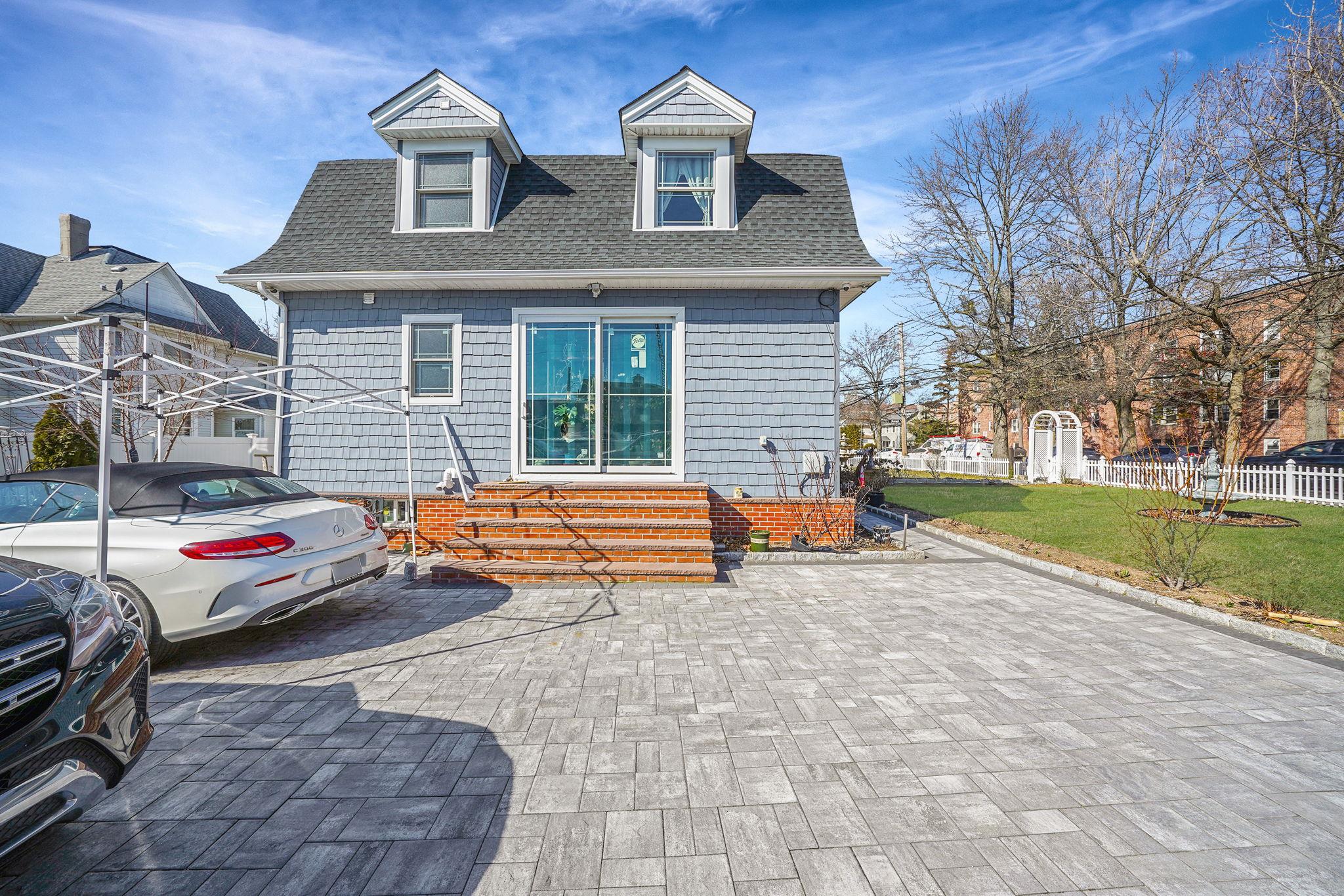 25 N Long Beach Avenue, Freeport, New York image 33