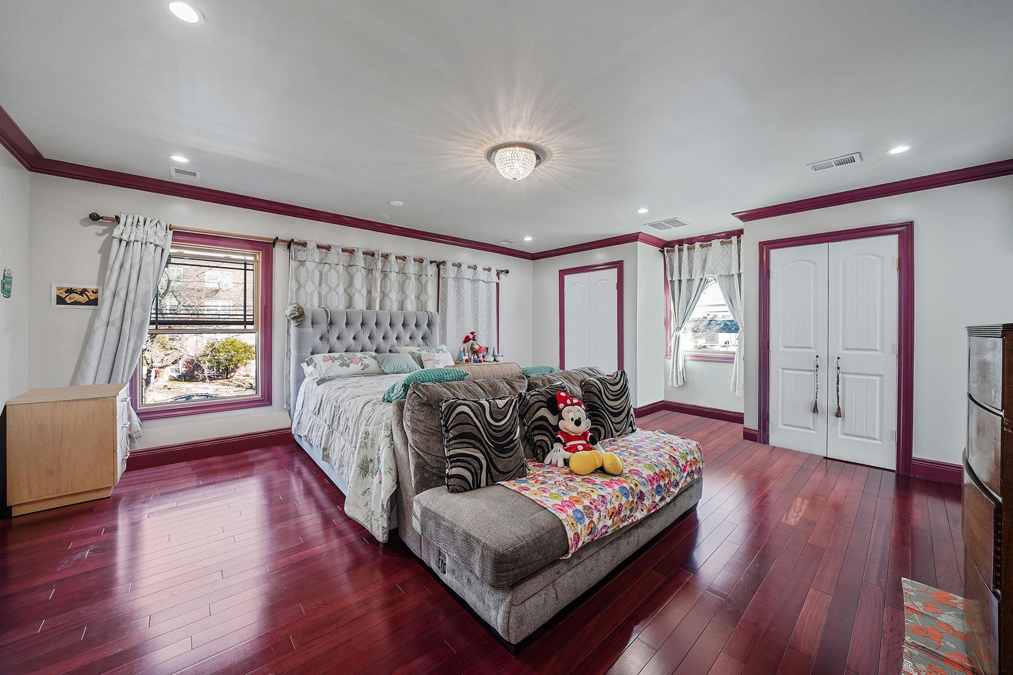25 N Long Beach Avenue, Freeport, New York image 13