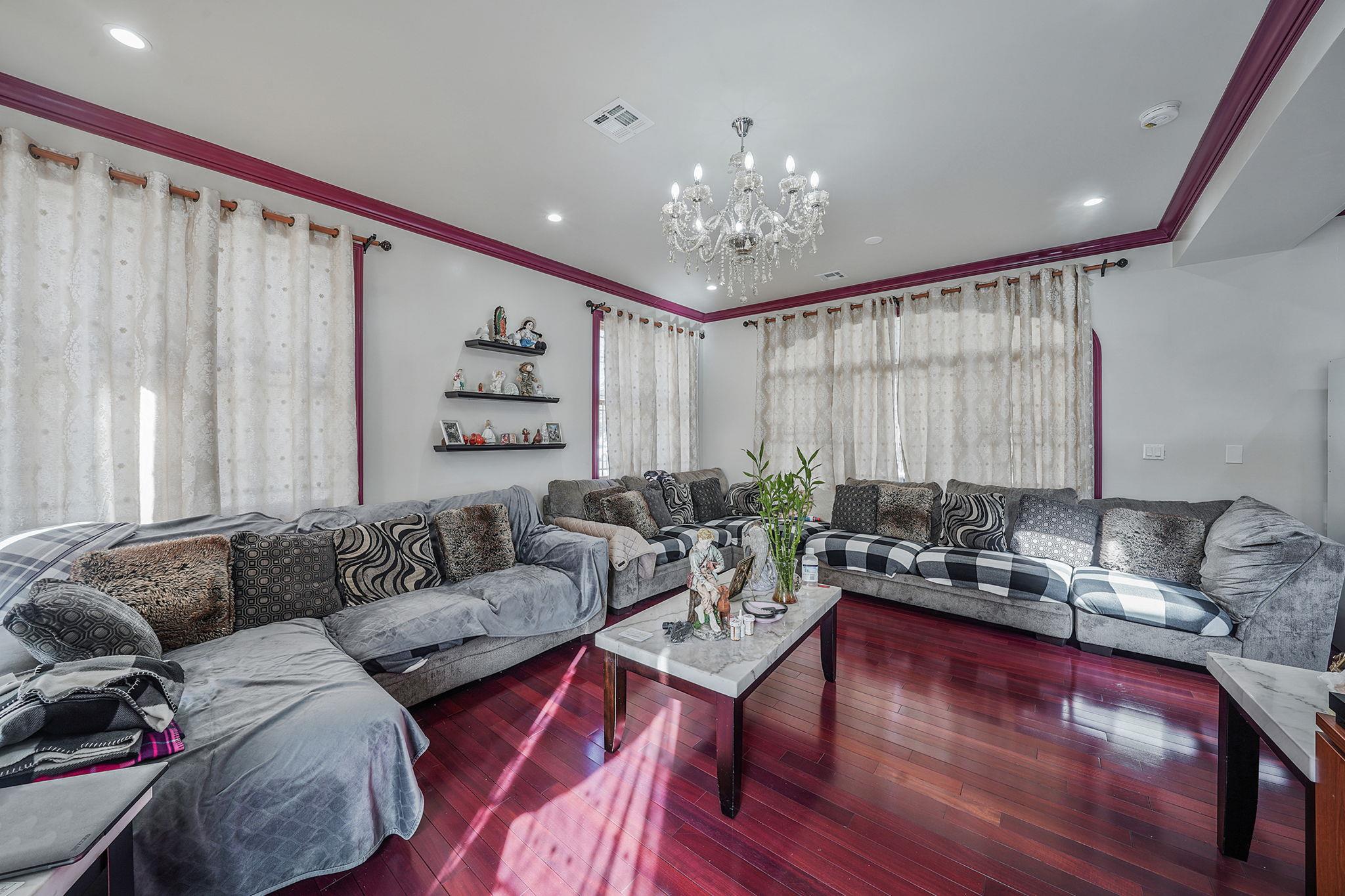 25 N Long Beach Avenue, Freeport, New York image 5