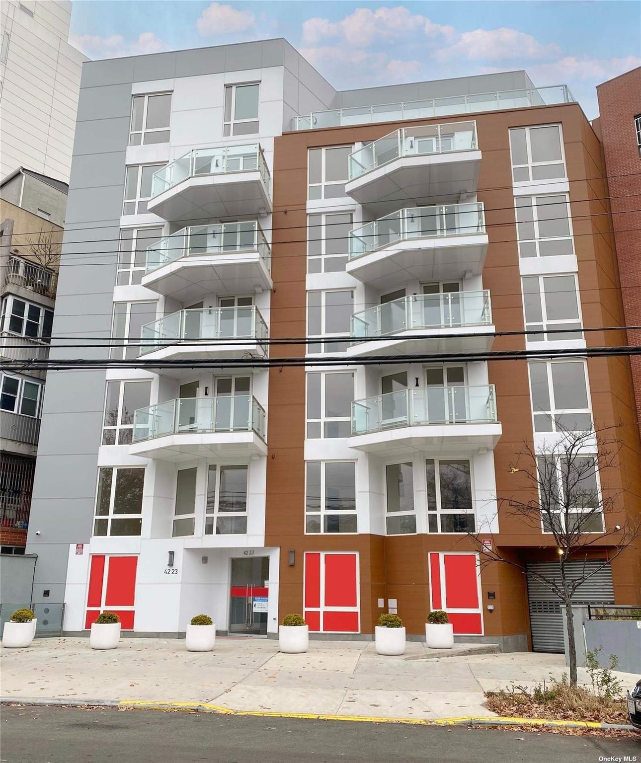 Parsons Boulevard 1E, Flushing, Queens, NY - 2 Bedrooms  
2 Bathrooms  
5 Rooms - 