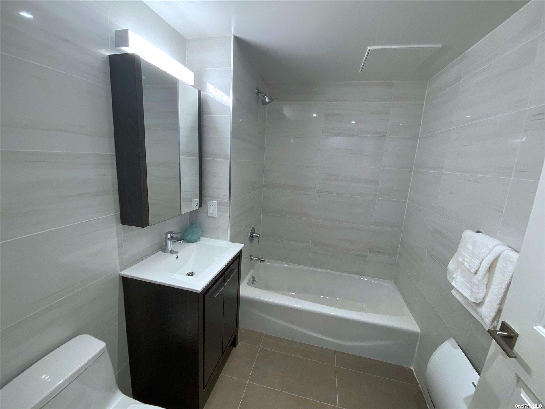 4223 Parsons Boulevard #1E, Flushing, New York image 12