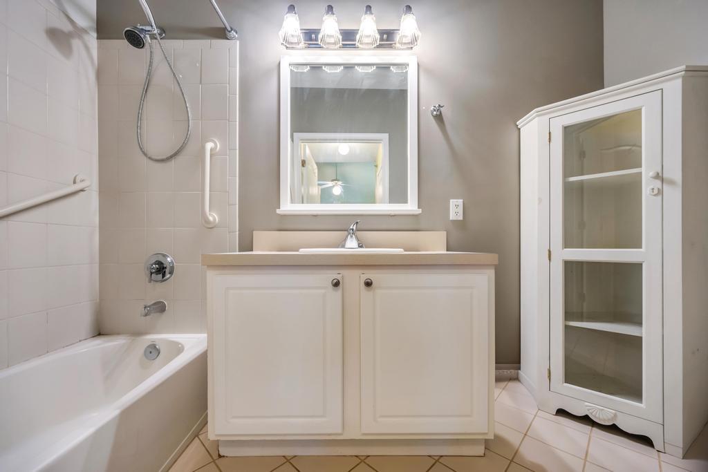 2102 Nicole Drive, Port Jefferson Station, New York image 17