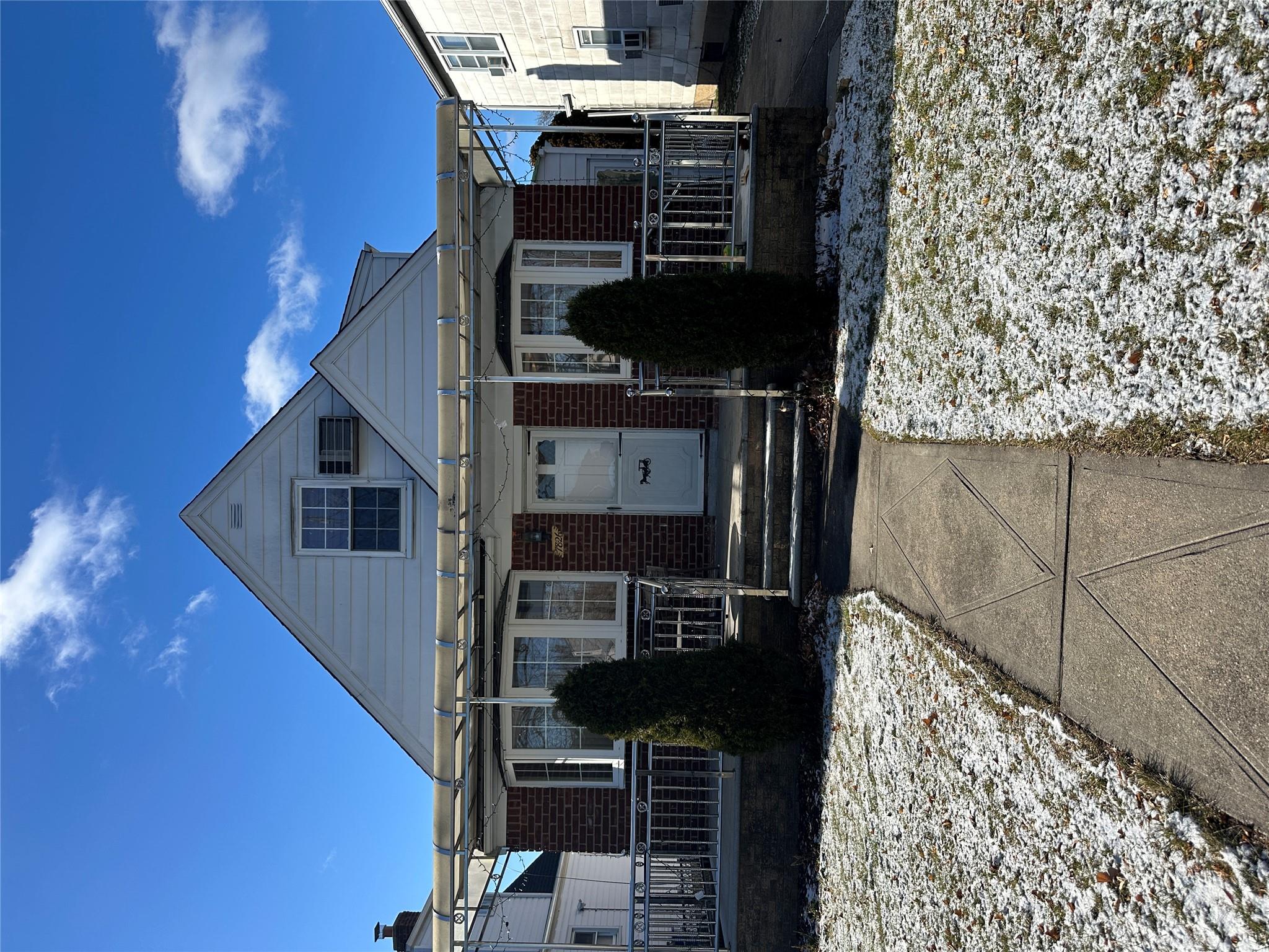 Rental Property at 265th Street, Glen Oaks, Queens, NY - Bedrooms: 4 
Bathrooms: 3  - $4,000 MO.