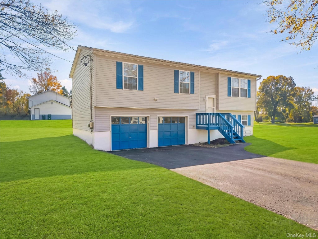Photo of 5 Celtic Drive, Wallkill, NY 12589 (MLS # 1066764)