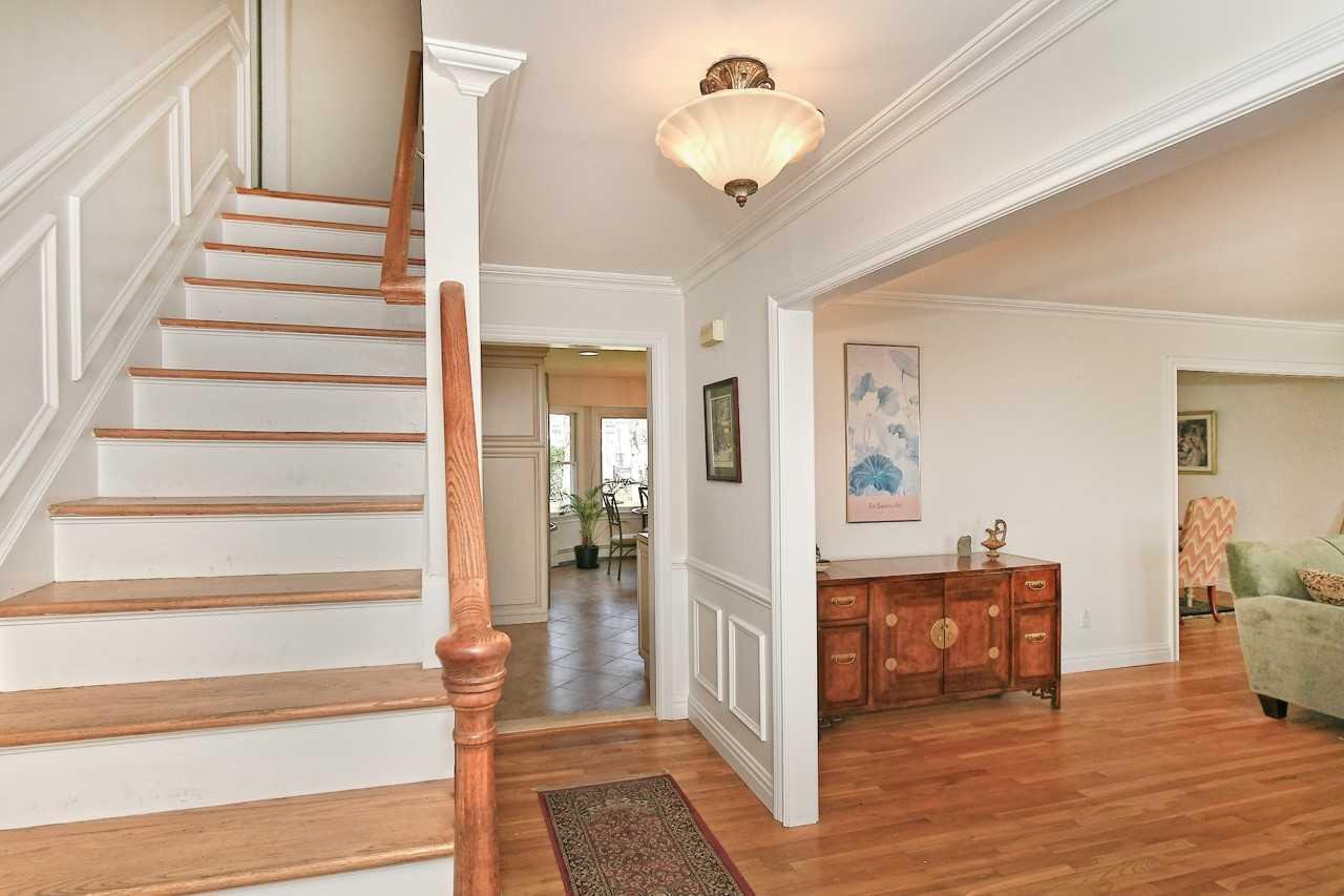 11 Lotowana Lane, Stony Brook, Florida image 6