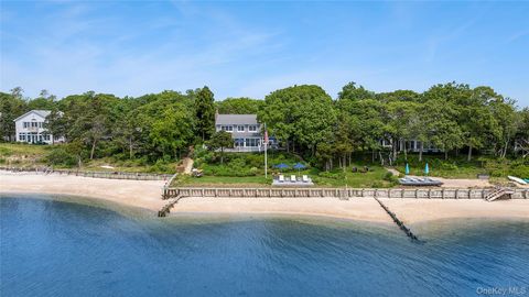 Homes For Sale - 1497 Peconic Bay Boulevard<br/> Laurel, NY 11948