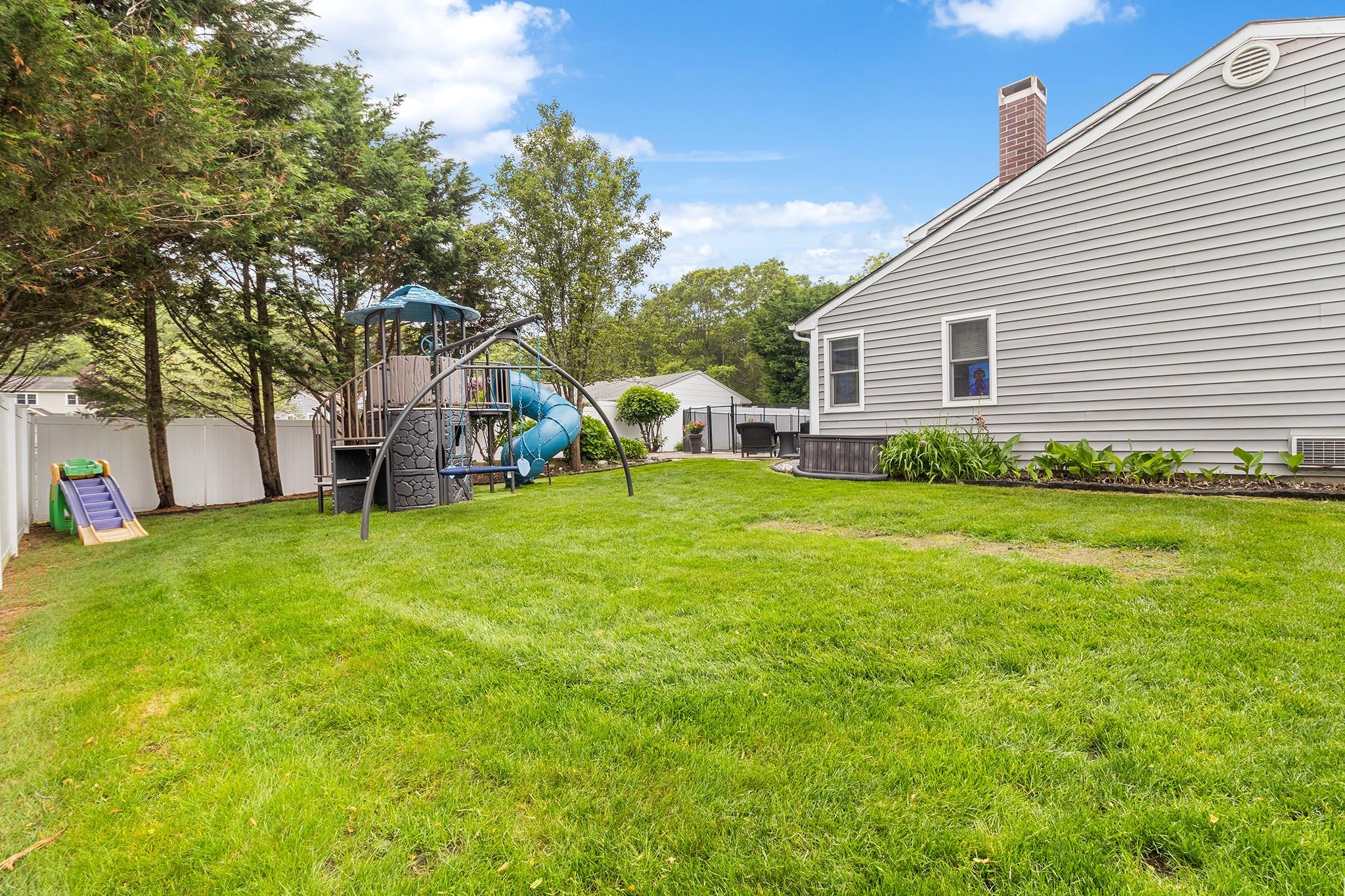 8 Arlene Street, Farmingville, New York image 41