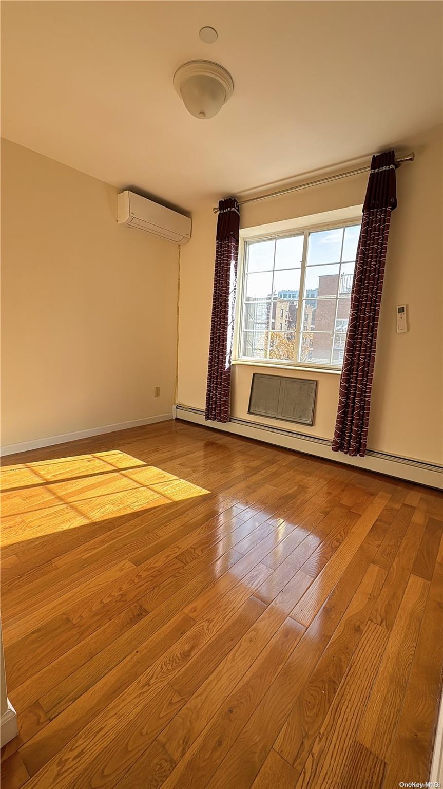 139-39 35th Avenue 5C