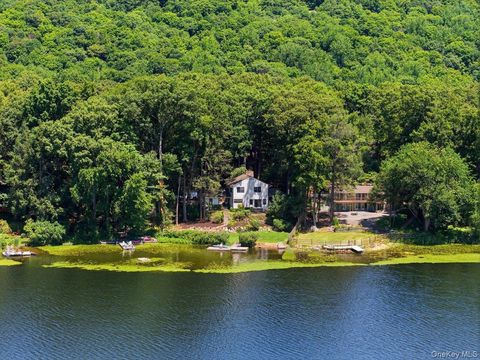 Homes For Sale - 56 Twin Lakes Road<br/> South Salem, NY 10590