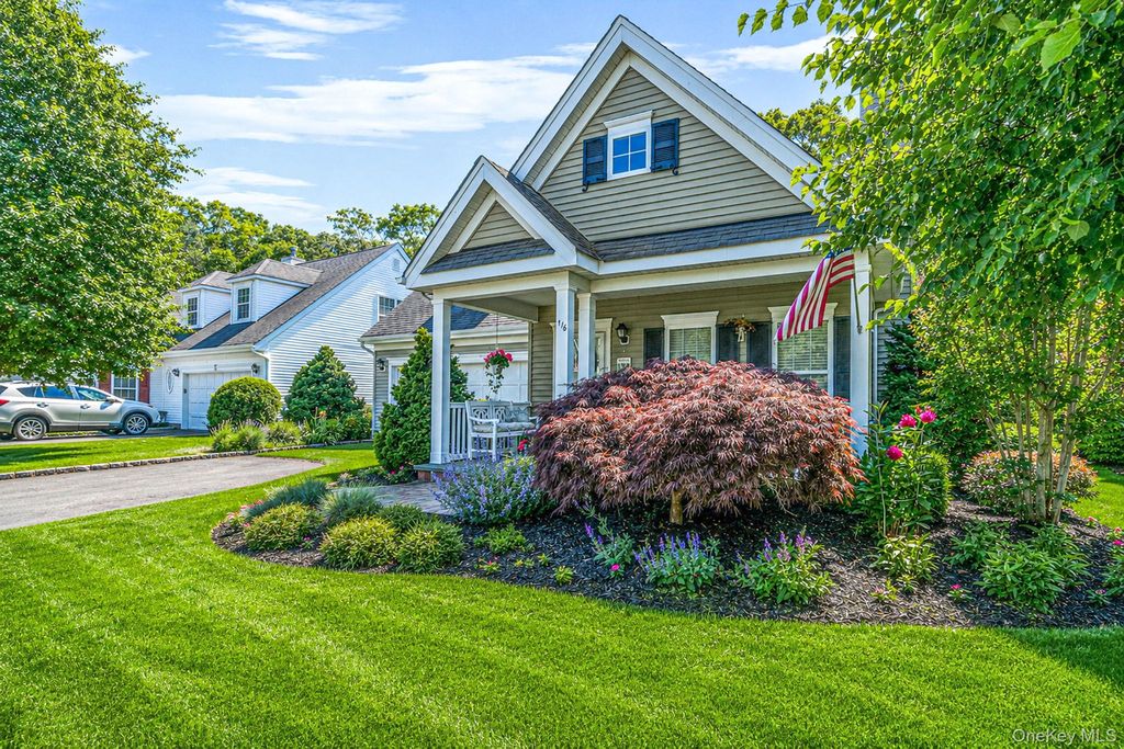 Photo of 116 Golden Spruce Drive, Calverton, NY 11933 (MLS # 1009716)