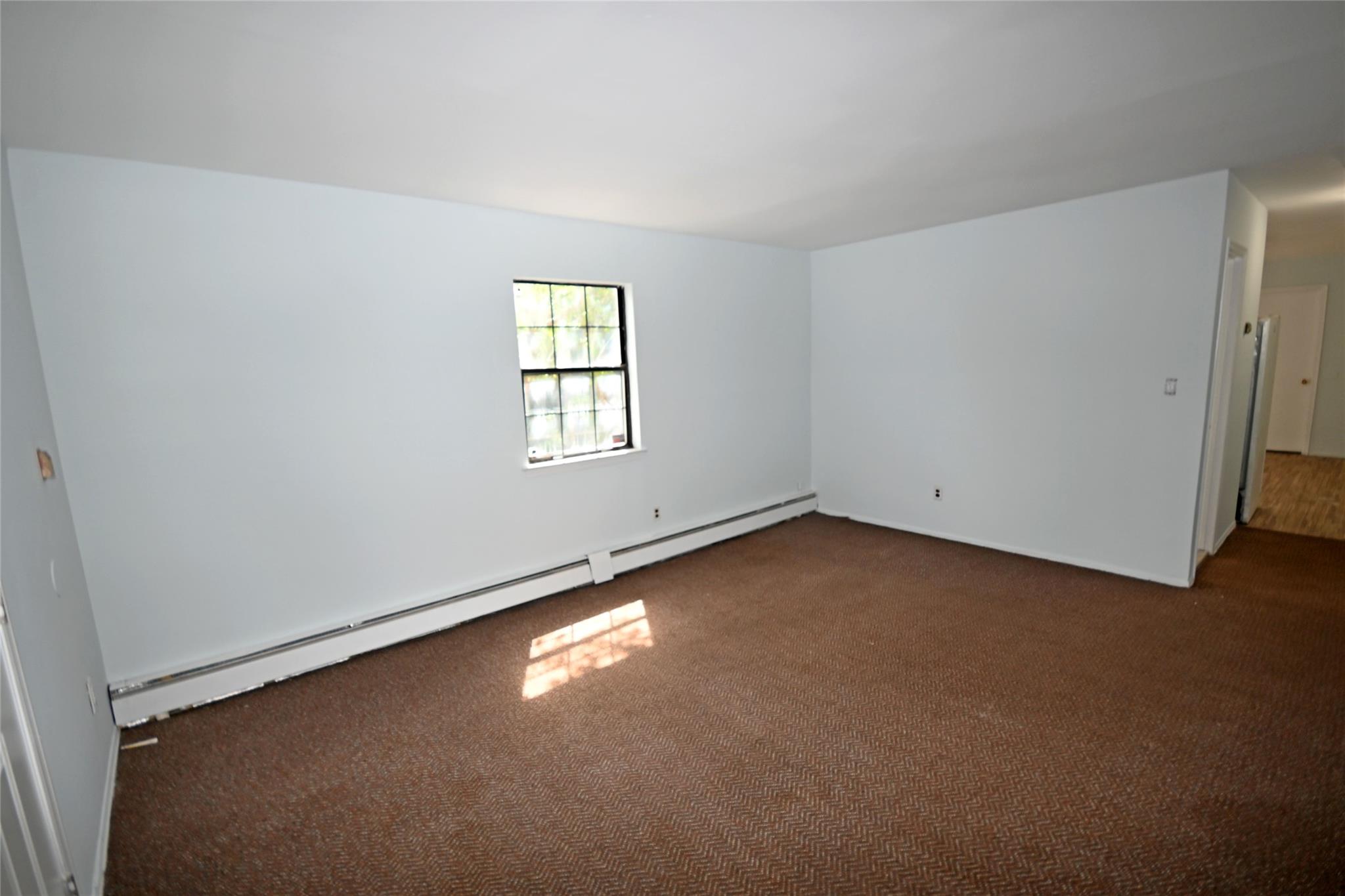 51 Manor Road, Valley Stream, New York image 37