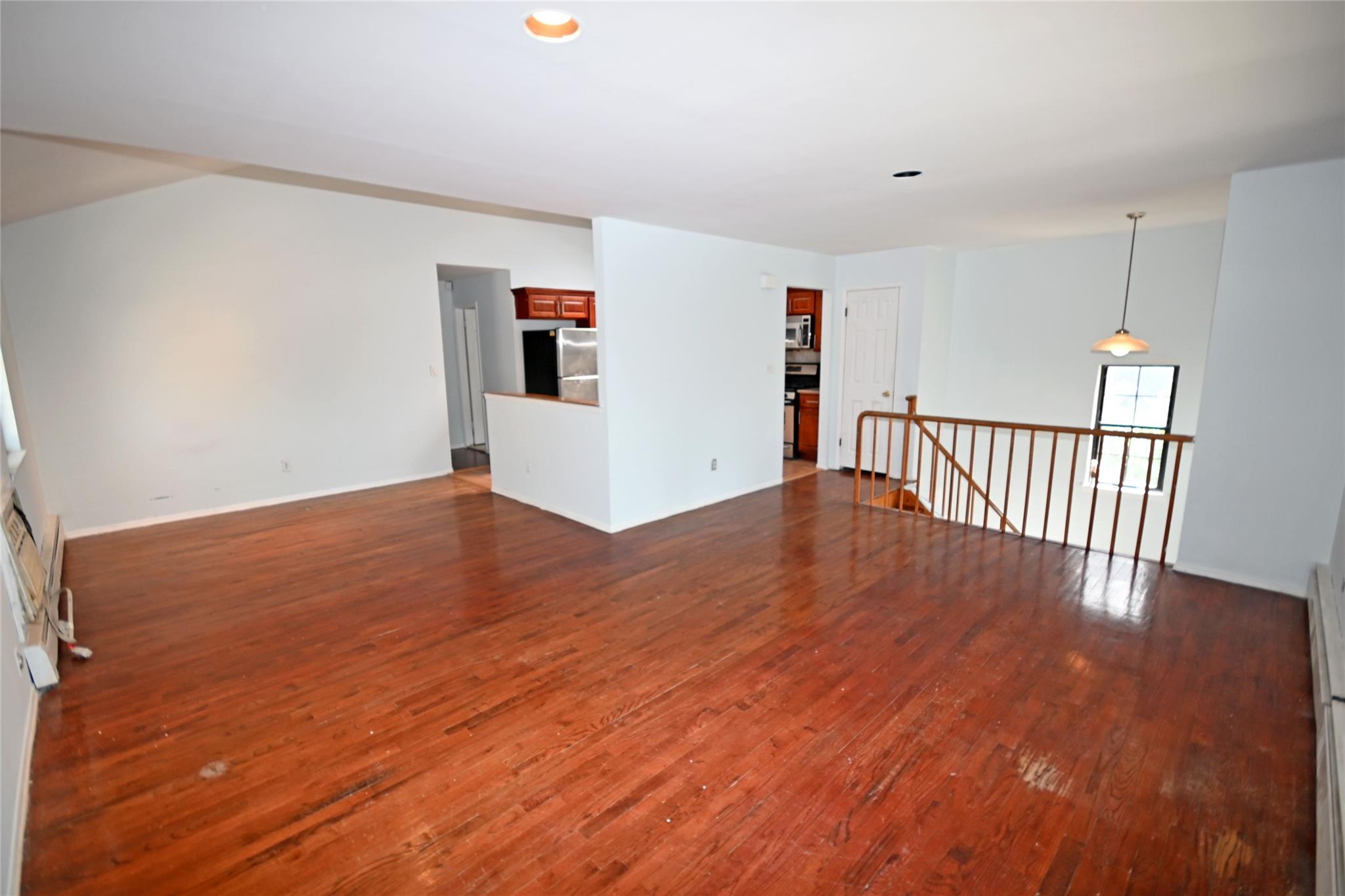 51 Manor Road, Valley Stream, New York image 14