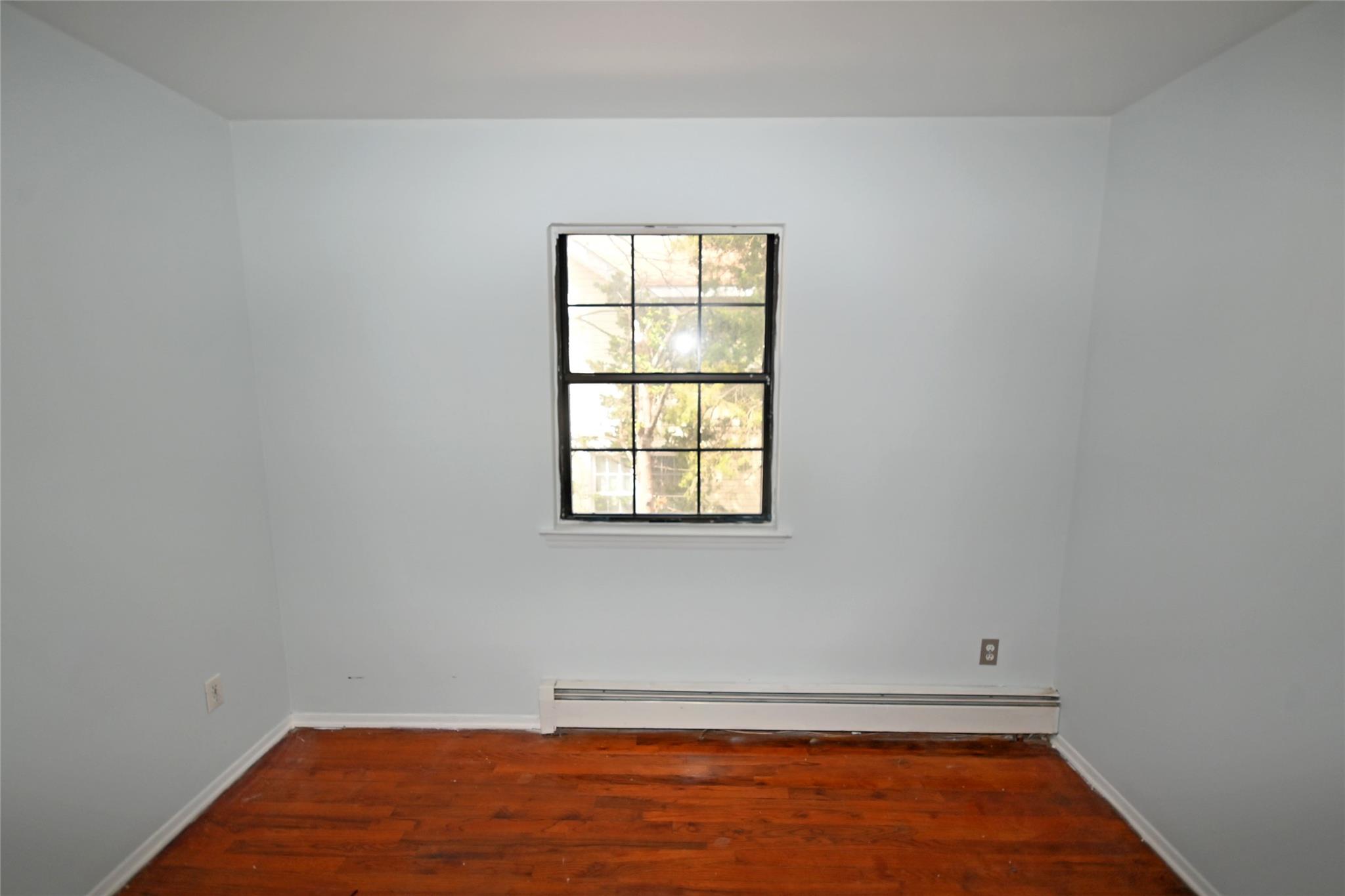 51 Manor Road, Valley Stream, New York image 30