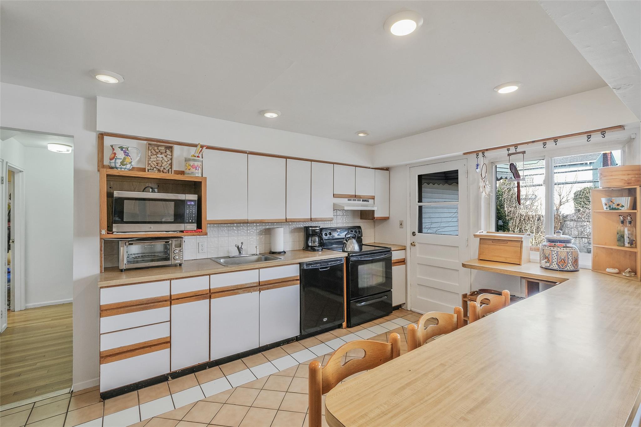 41 Alling Street, Hicksville, New York image 8