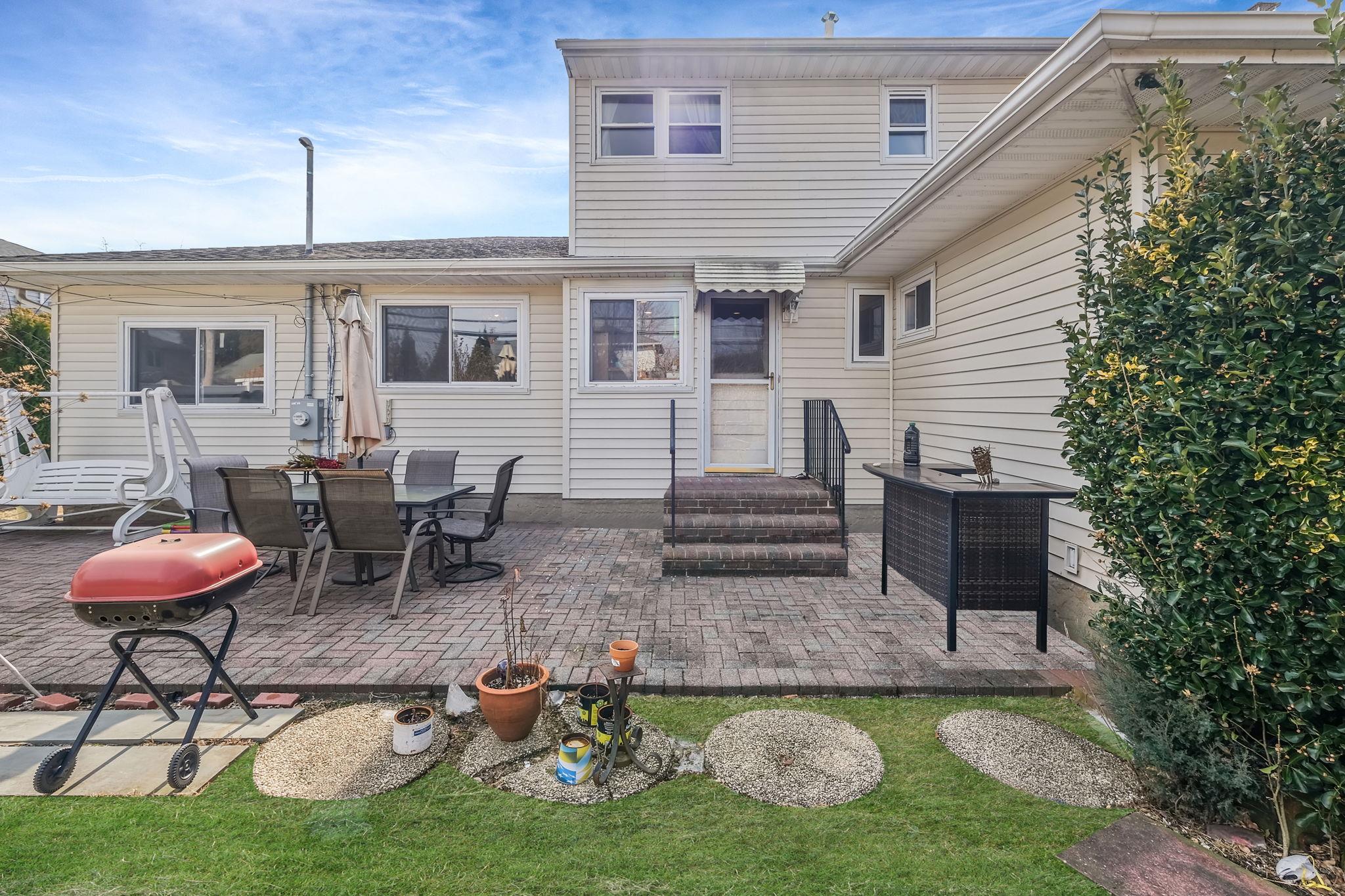 41 Alling Street, Hicksville, New York image 7
