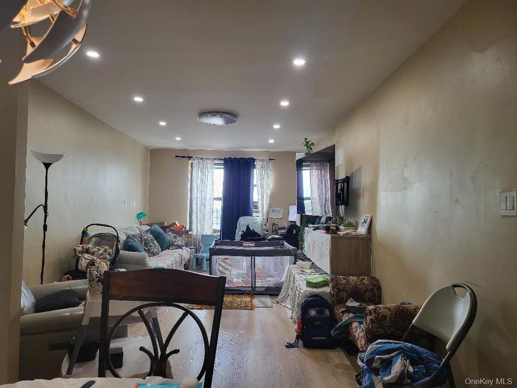 Photo of 202-35 Foothill Avenue #A42, Hollis, NY 11423 (MLS # 993427)