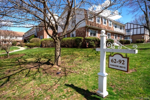 Homes For Sale - 68 Parkside Drive #68<br/> Suffern, NY 10901