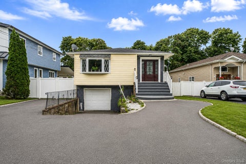 Photo of 68 Prospect Drive, Brentwood, NY 11717 (MLS # 1046741)
