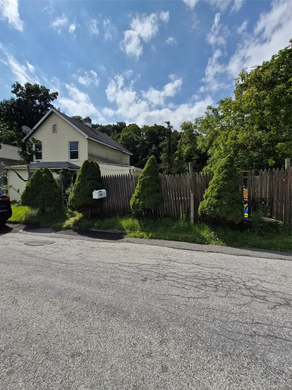 Photo of 10 Cedar Street, Staatsburg, NY 12580 (MLS # 1049221)