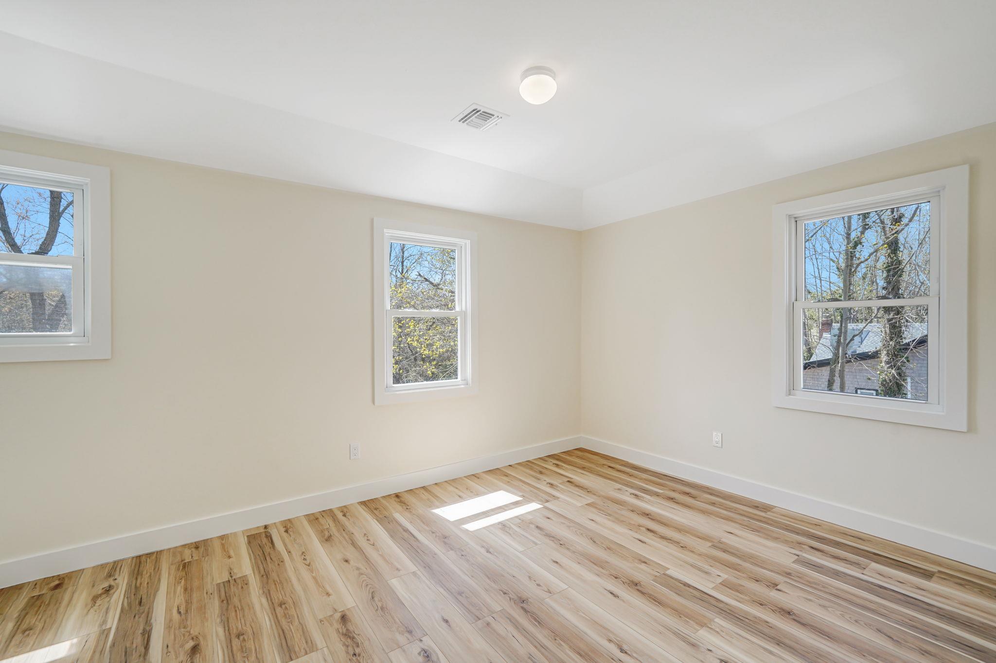 2939 N Wading River Road, Wading River, New York image 21