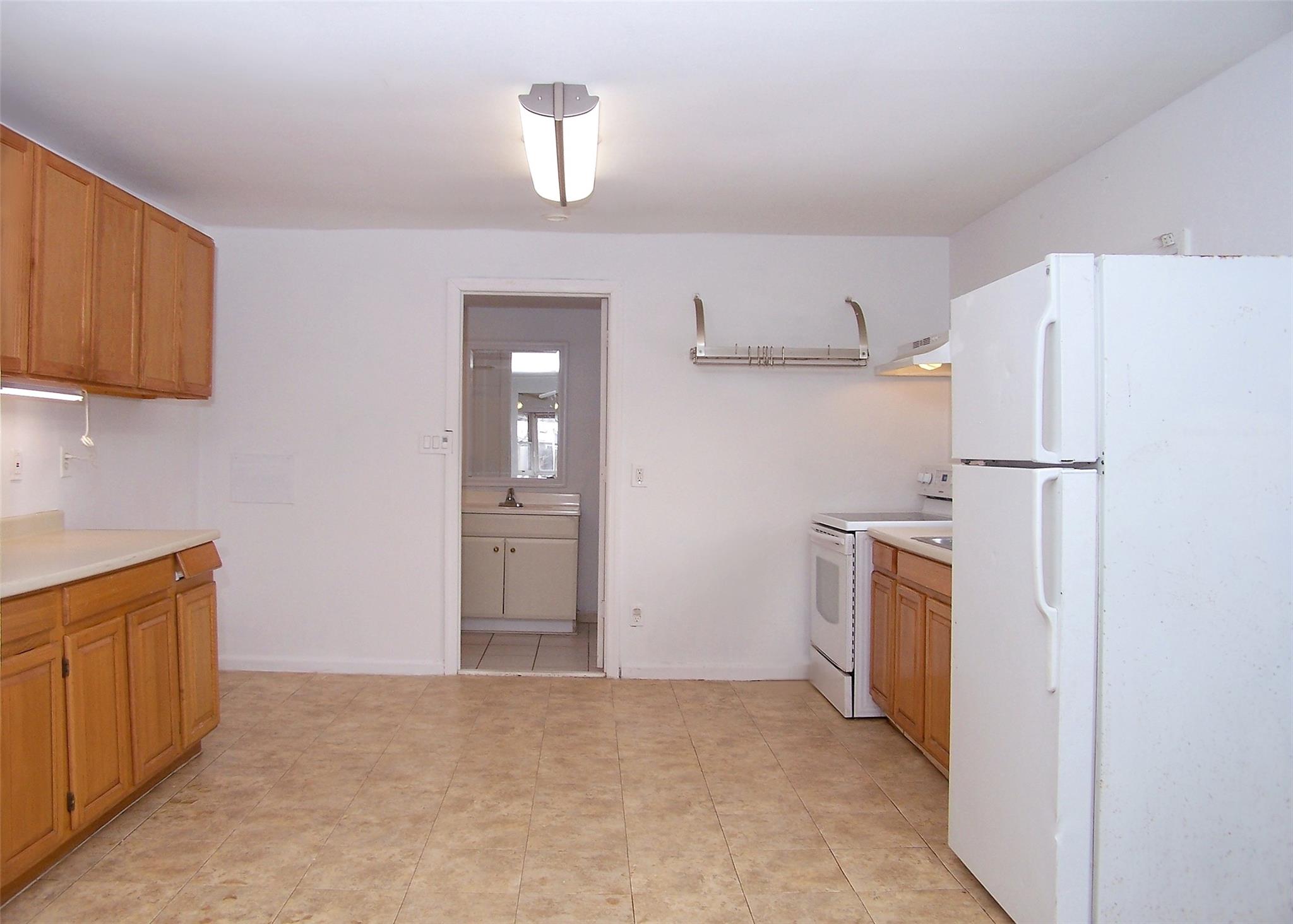 145 Magnolia Drive, Mastic Beach, New York image 7