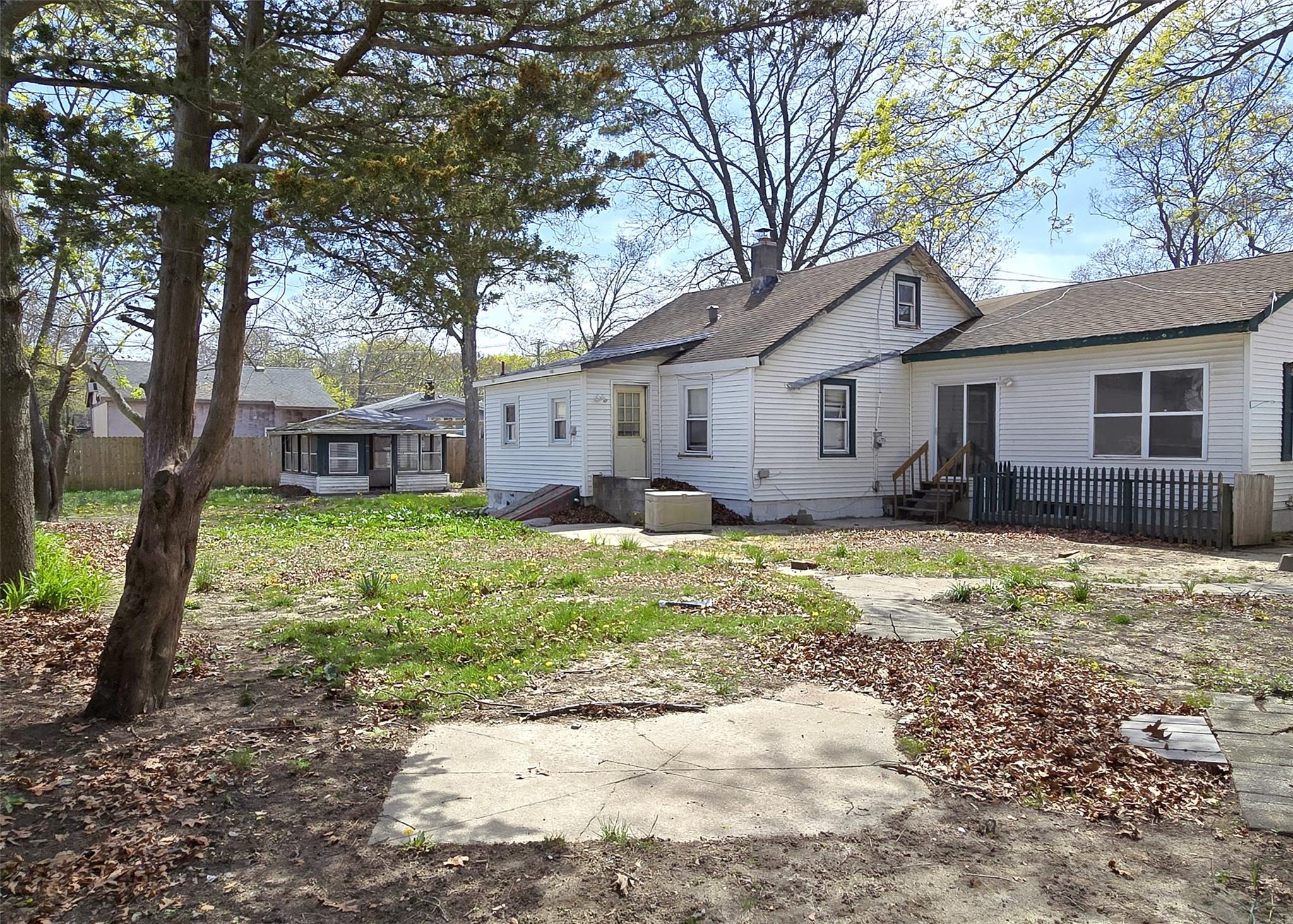 145 Magnolia Drive, Mastic Beach, New York image 19