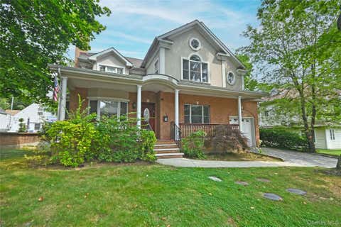 Homes For Rent - 91 Baker Hill Road<br/> Nassau County, Great Neck, NY 11023