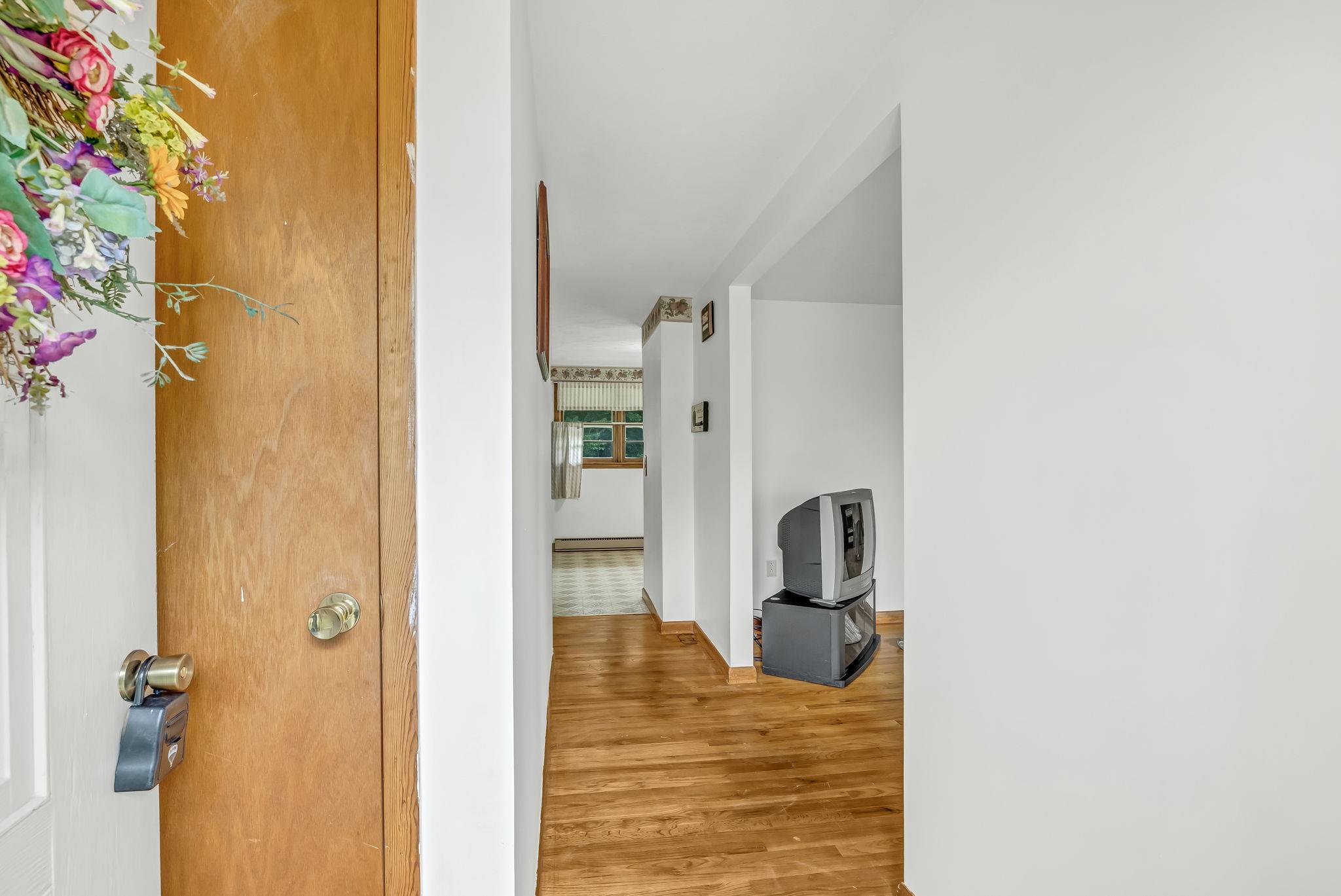 66 Kings Hill Road, Walden, New York image 6