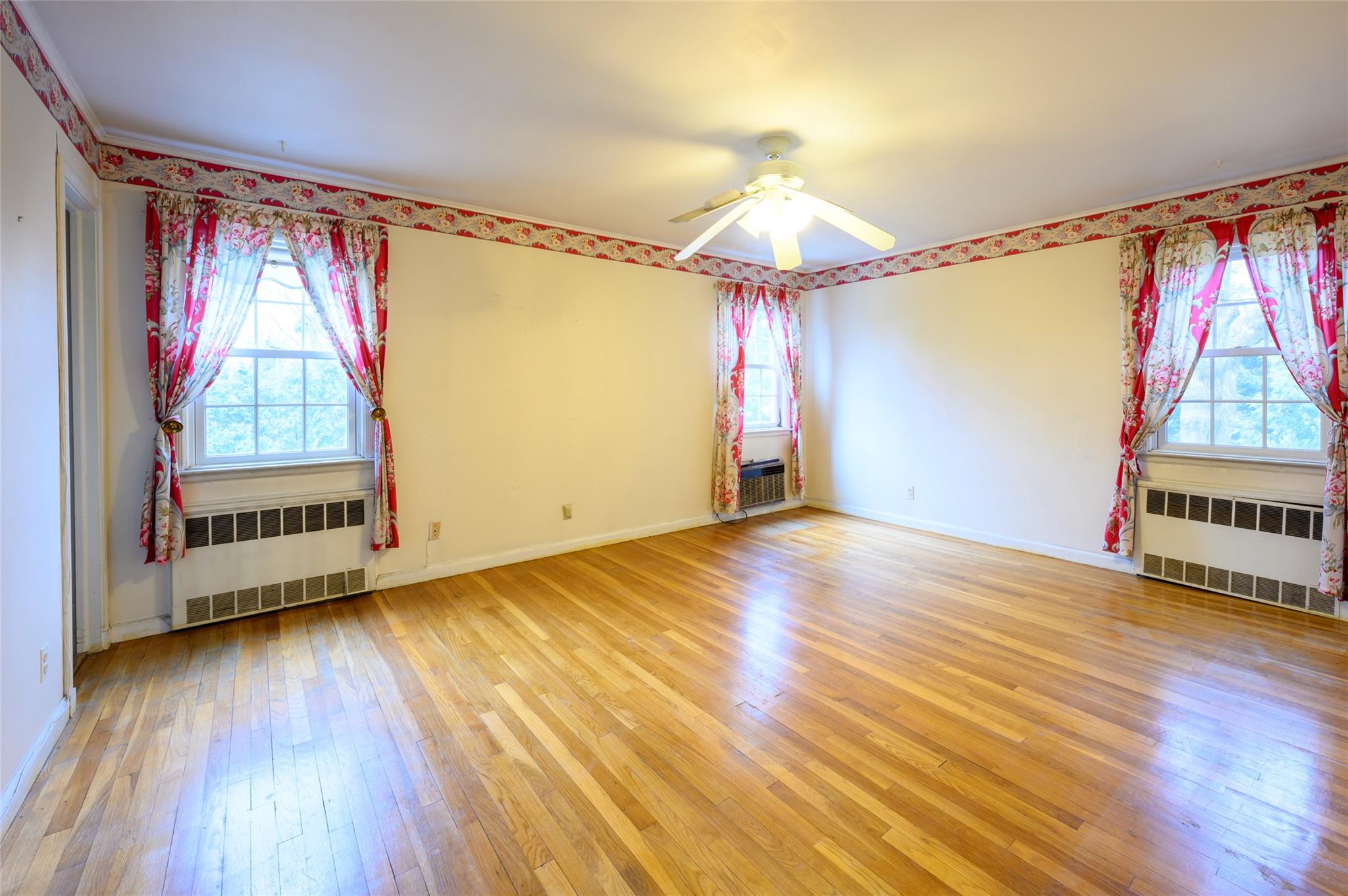 15 Hillside Road, Bronxville, New York image 12