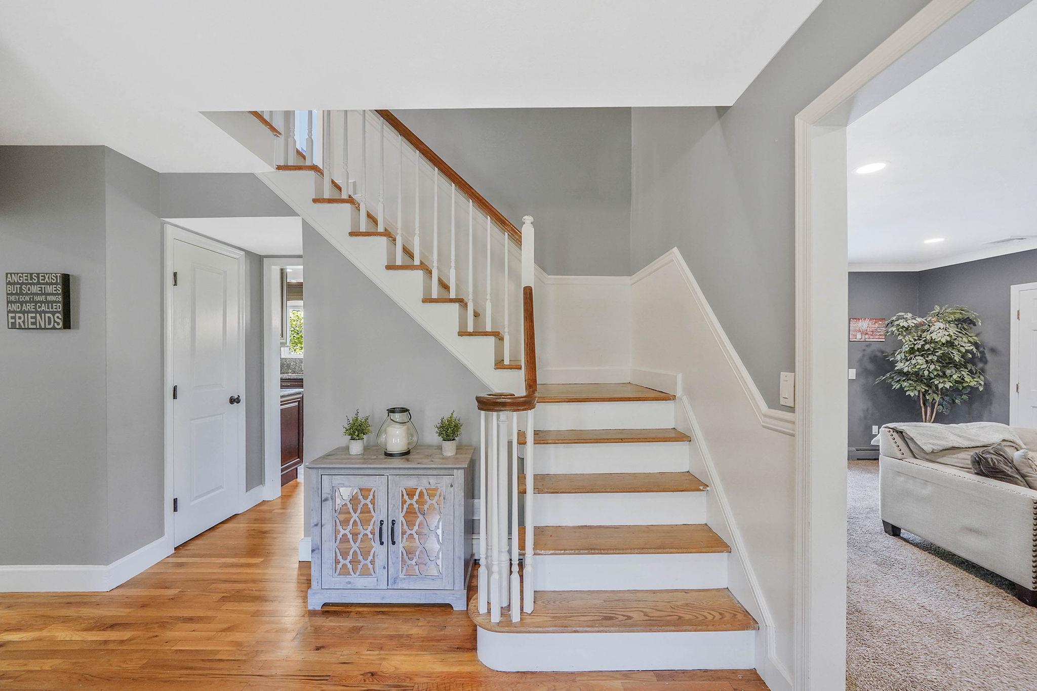 10 Jomar Road, Shoreham, New York image 4